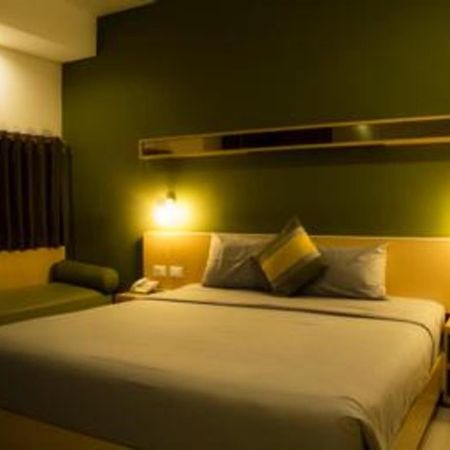 Hotel Tibera Taman Cibeunying 万隆 外观 照片