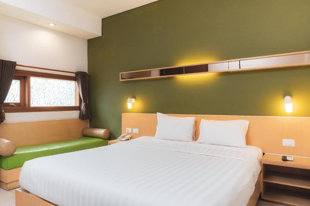 Hotel Tibera Taman Cibeunying 万隆 外观 照片