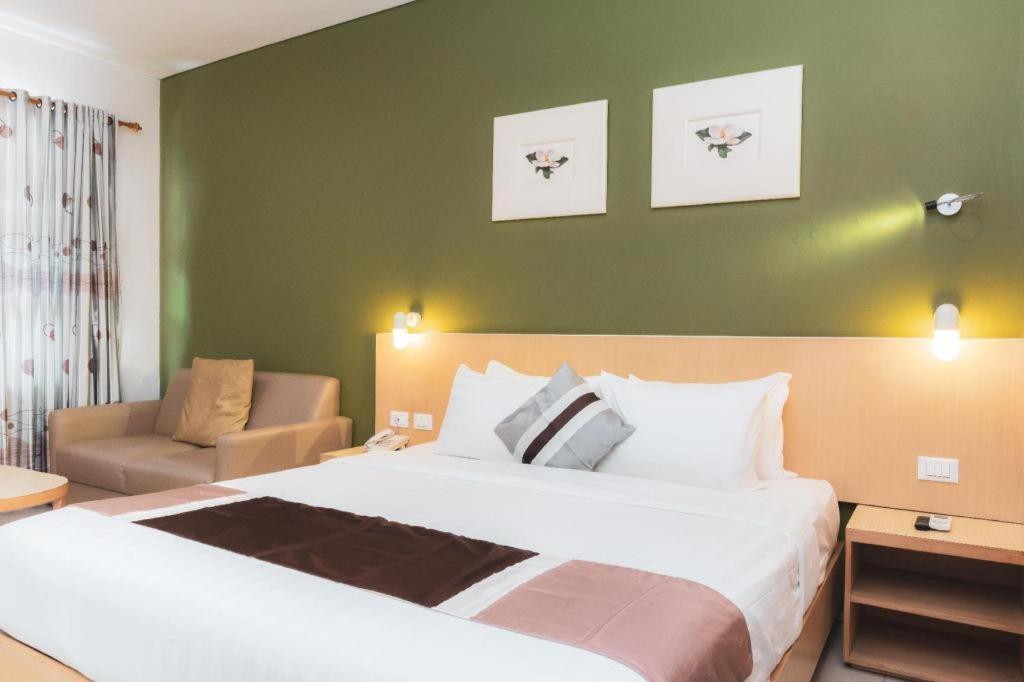 Hotel Tibera Taman Cibeunying 万隆 外观 照片