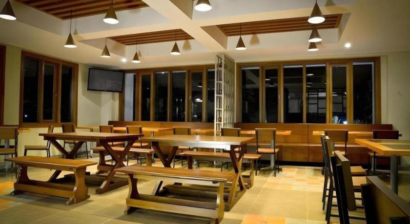 Hotel Tibera Taman Cibeunying 万隆 外观 照片
