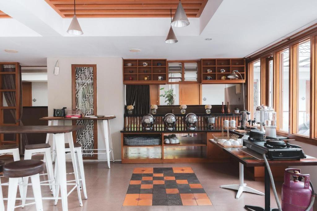 Hotel Tibera Taman Cibeunying 万隆 外观 照片