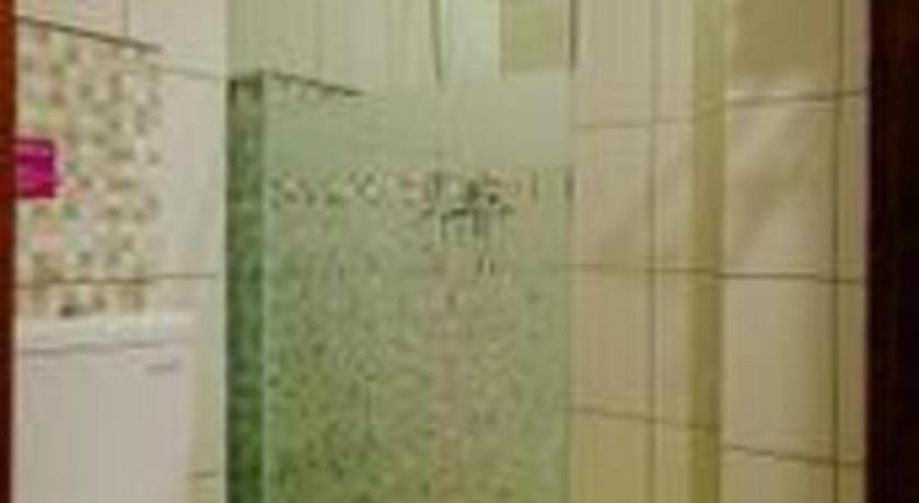 Hotel Tibera Taman Cibeunying 万隆 外观 照片