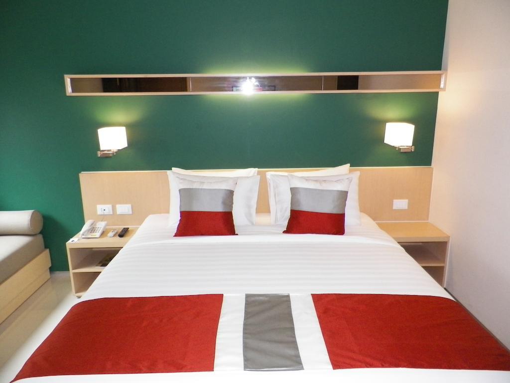 Hotel Tibera Taman Cibeunying 万隆 外观 照片